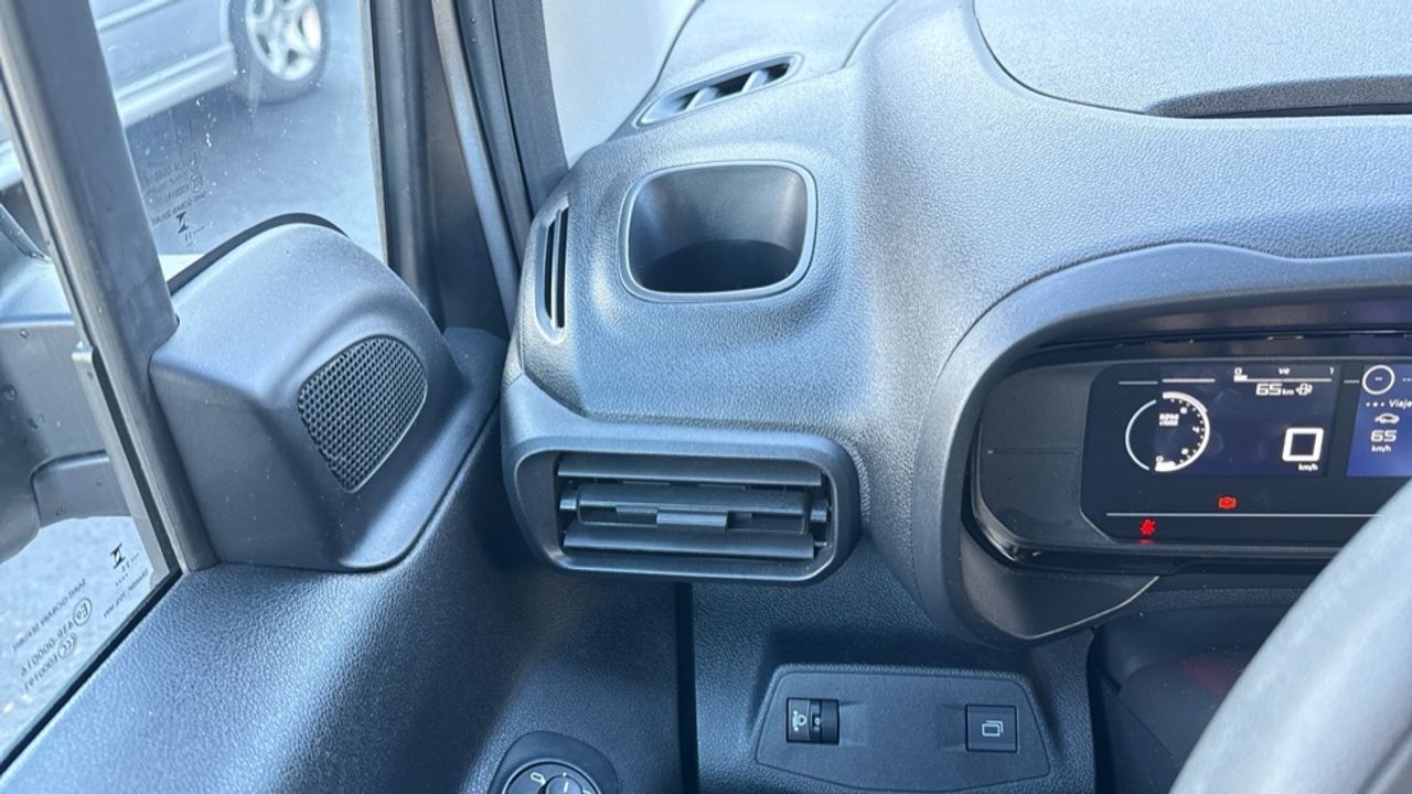 Citroën Berlingo BlueHDi 100 S&S Plus Talla M 75 kW (102 CV) - foto 39