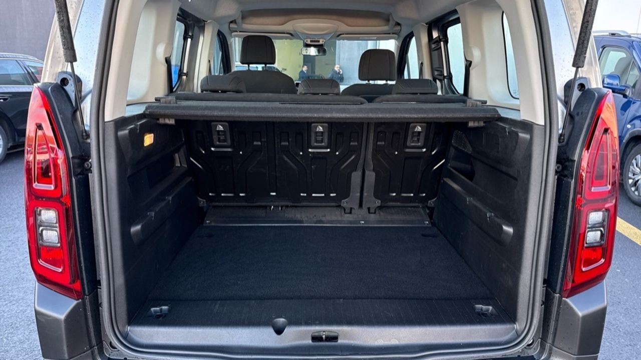 Citroën Berlingo BlueHDi 100 S&S Plus Talla M 75 kW (102 CV) - foto 6