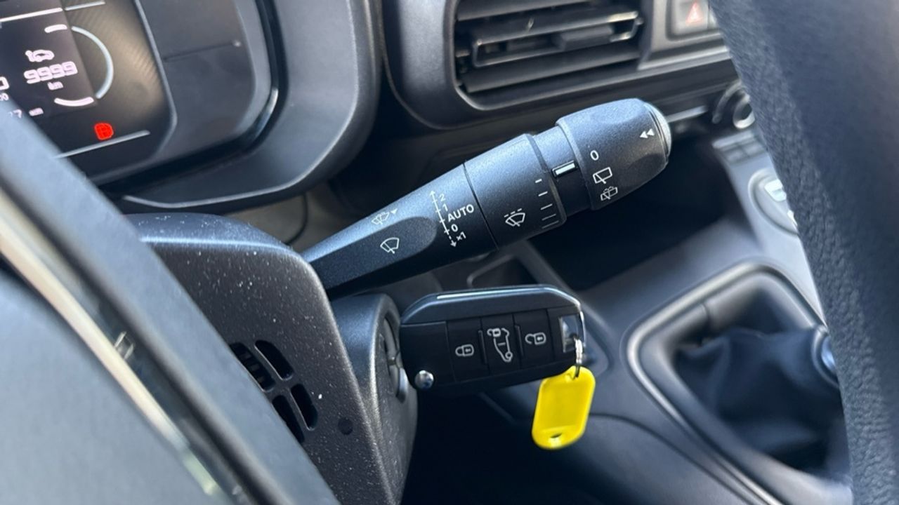 Citroën Berlingo BlueHDi 100 S&S Plus Talla M 75 kW (102 CV) - foto 26