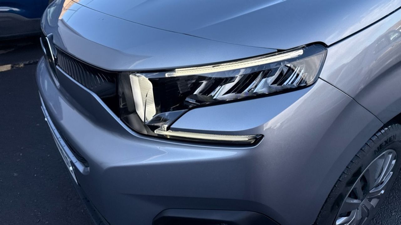 Citroën Berlingo BlueHDi 100 S&S Plus Talla M 75 kW (102 CV) - foto 16