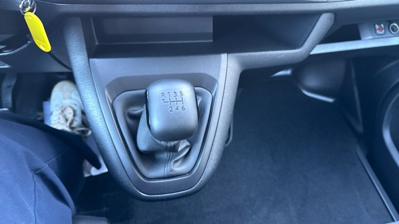 Peugeot Expert Furgon BlueHDi 120 S&S Standard 88 kW (120 CV - foto 33