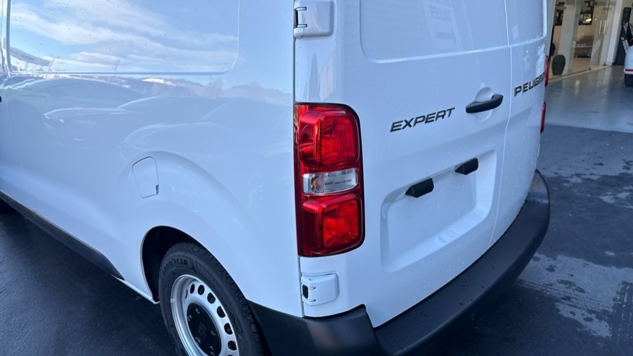 Peugeot Expert Furgon BlueHDi 120 S&S Standard 88 kW (120 CV - foto 17