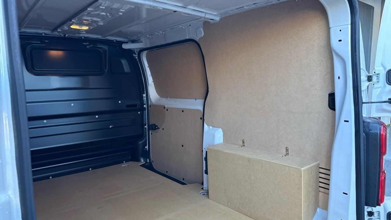 Peugeot Expert Furgon BlueHDi 120 S&S Standard 88 kW (120 CV - foto 24