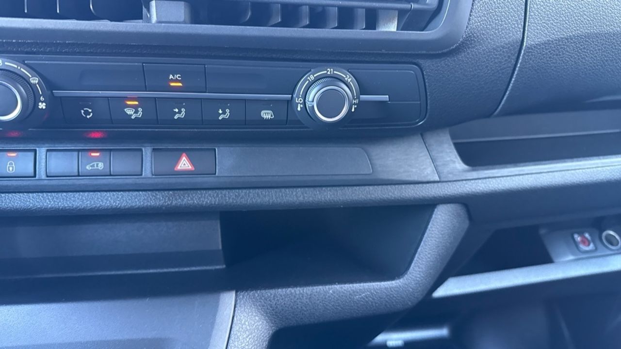 Peugeot Expert Furgon BlueHDi 120 S&S Standard 88 kW (120 CV - foto 34