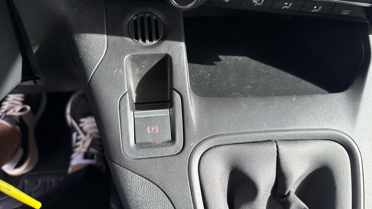 Citroën Berlingo BlueHDi 100 S&S Plus Talla M 75 kW (102 CV) - foto 33