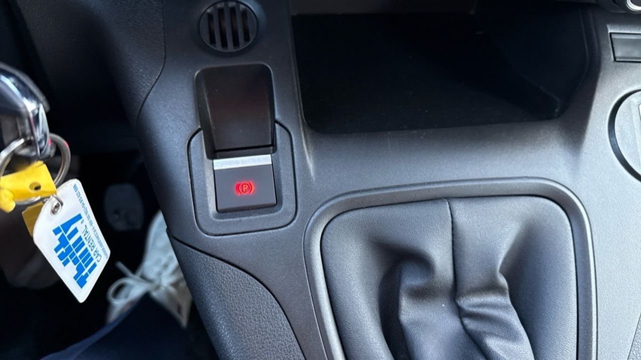 Citroën Berlingo BlueHDi 100 S&S Plus Talla M 75 kW (102 CV) - foto 31