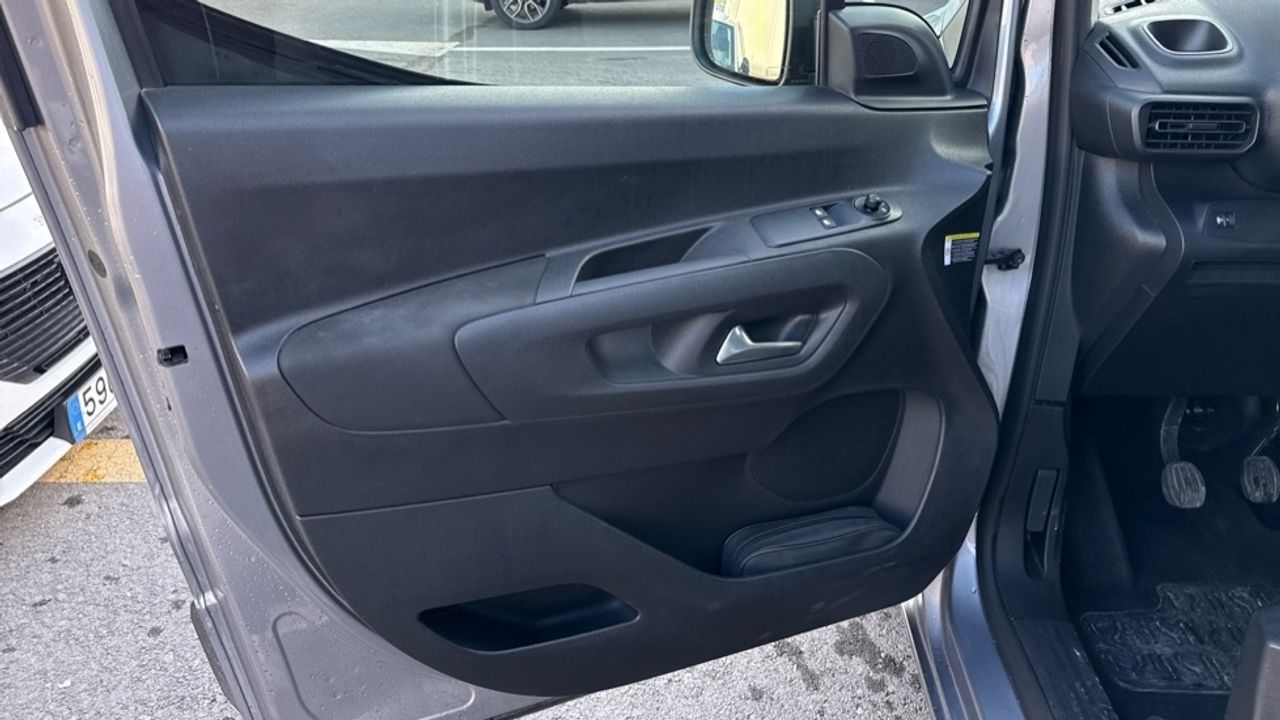 Citroën Berlingo BlueHDi 100 S&S Plus Talla M 75 kW (102 CV) - foto 19