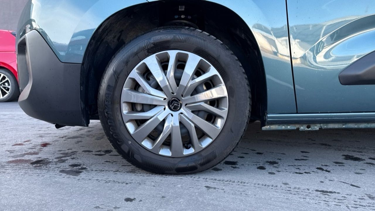 Citroën Berlingo BlueHDi 100 S&S Plus Talla M 75 kW (102 CV) - foto 13