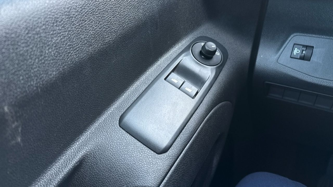 Citroën Berlingo BlueHDi 100 S&S Plus Talla M 75 kW (102 CV) - foto 37