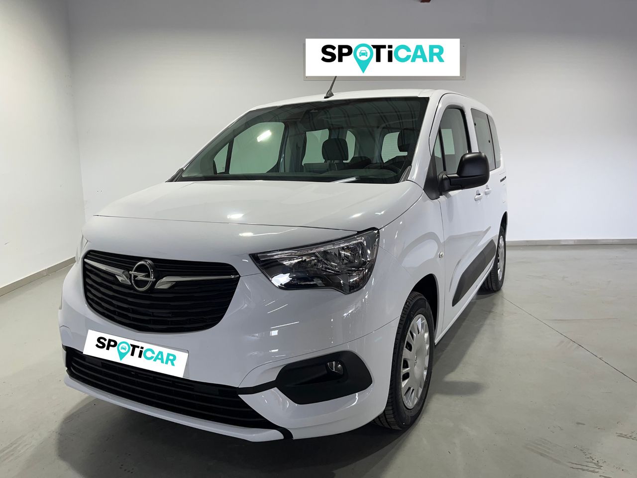 Opel combo 2023  de segunda mano - opel combo-e life 2023 /