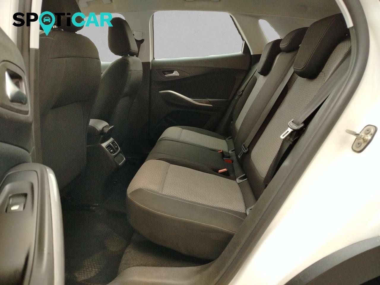 Opel Grandland X 1.2 Turbo Selective - foto 12
