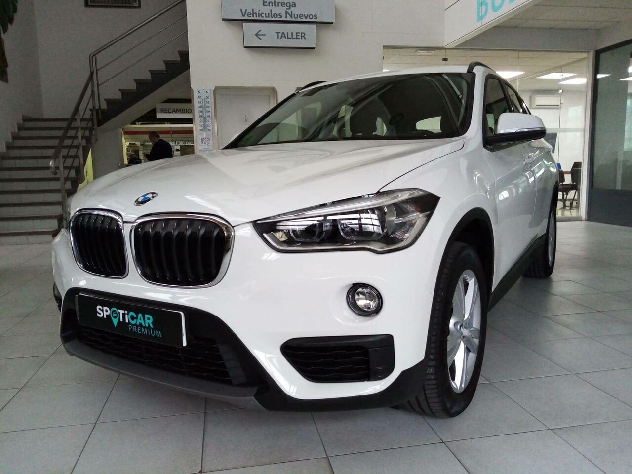 Neumaticos 215 65 16  de segunda mano - bmw x1 2018 /