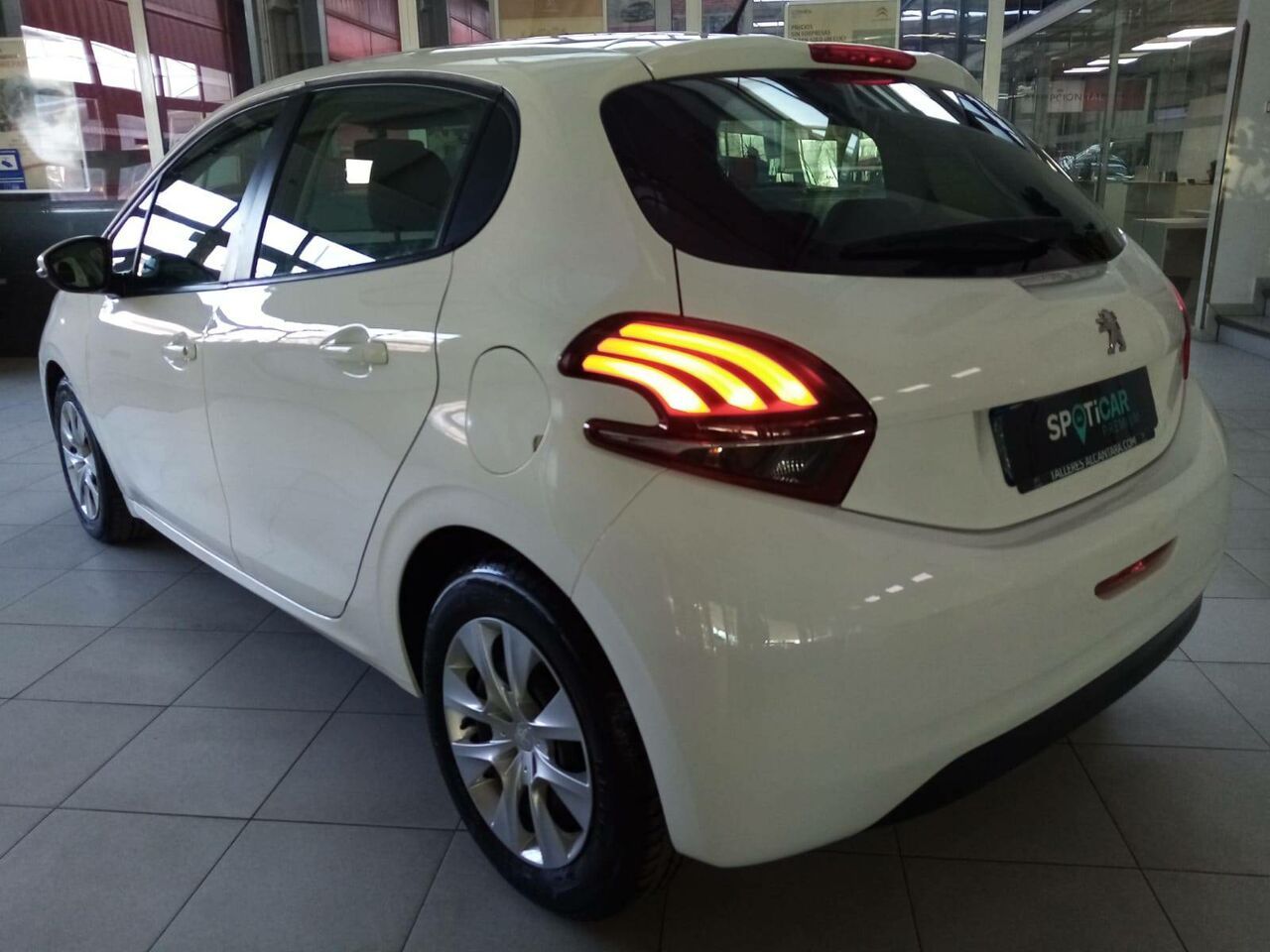 peugeot 208 2018 / foto grande (2)
