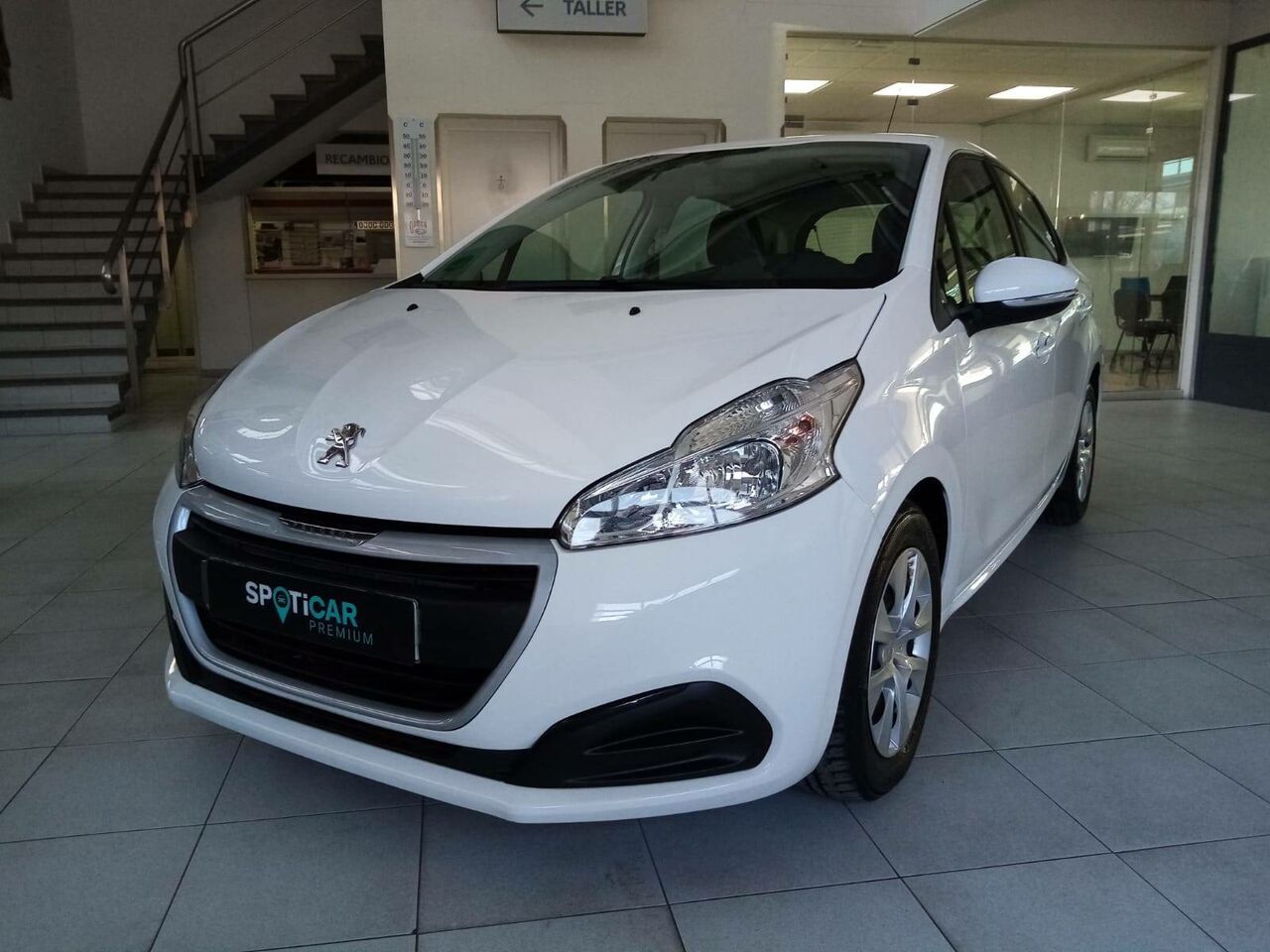 Complejo  de segunda mano - peugeot 208 2018 /