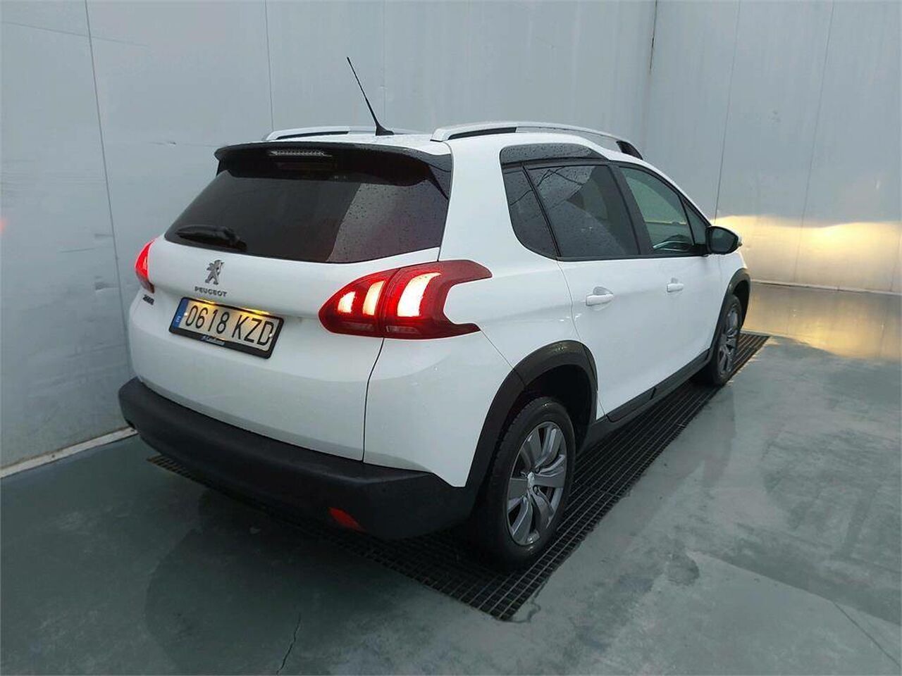 peugeot 2008 2019 / foto grande (2)