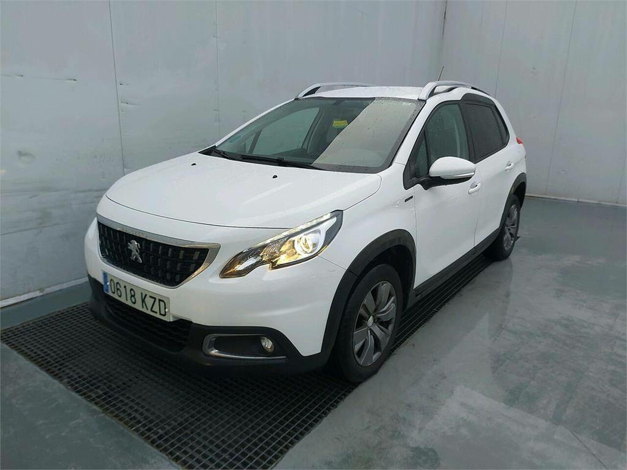 Luces de lectura tipo led  de segunda mano - peugeot 2008 2019 /