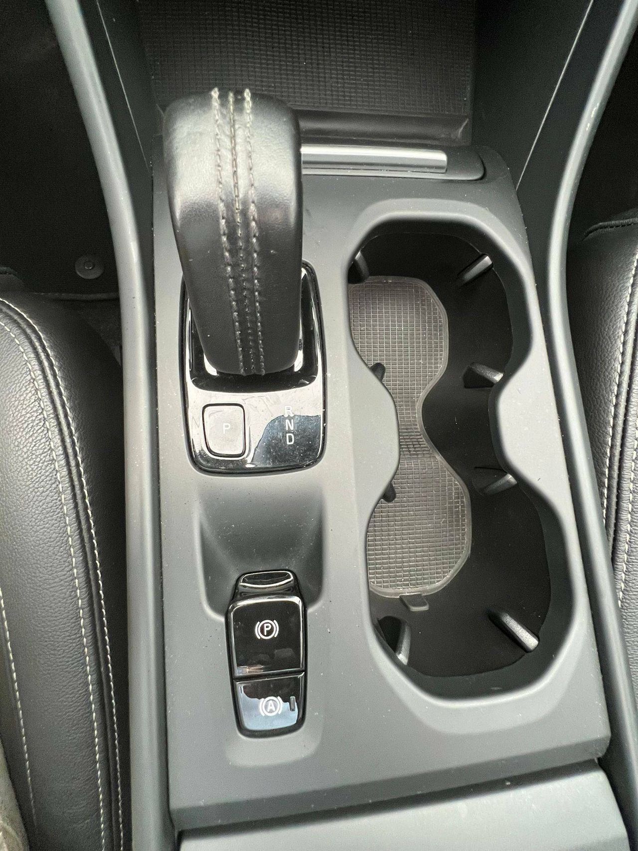 Volvo XC40 2.0 D4 AWD  Auto Momentum - foto 26