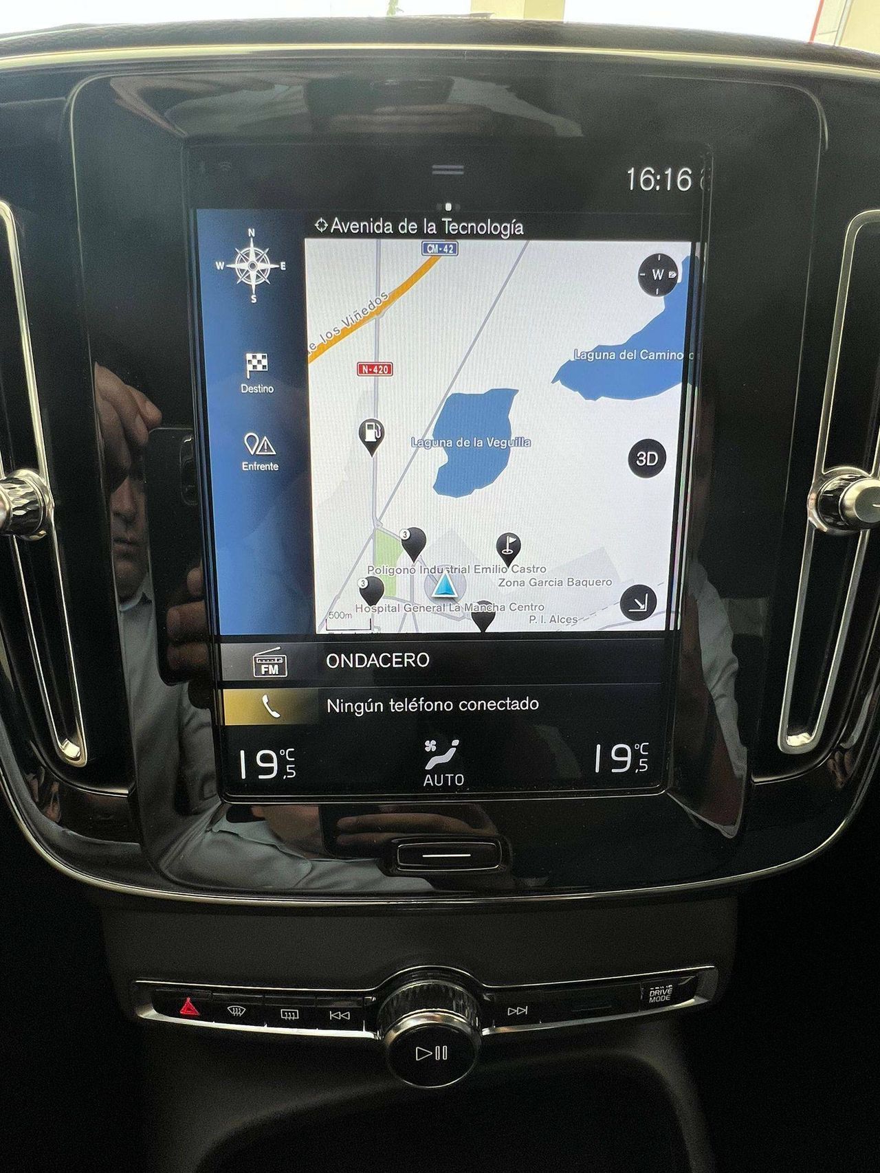 Volvo XC40 2.0 D4 AWD  Auto Momentum - foto 24