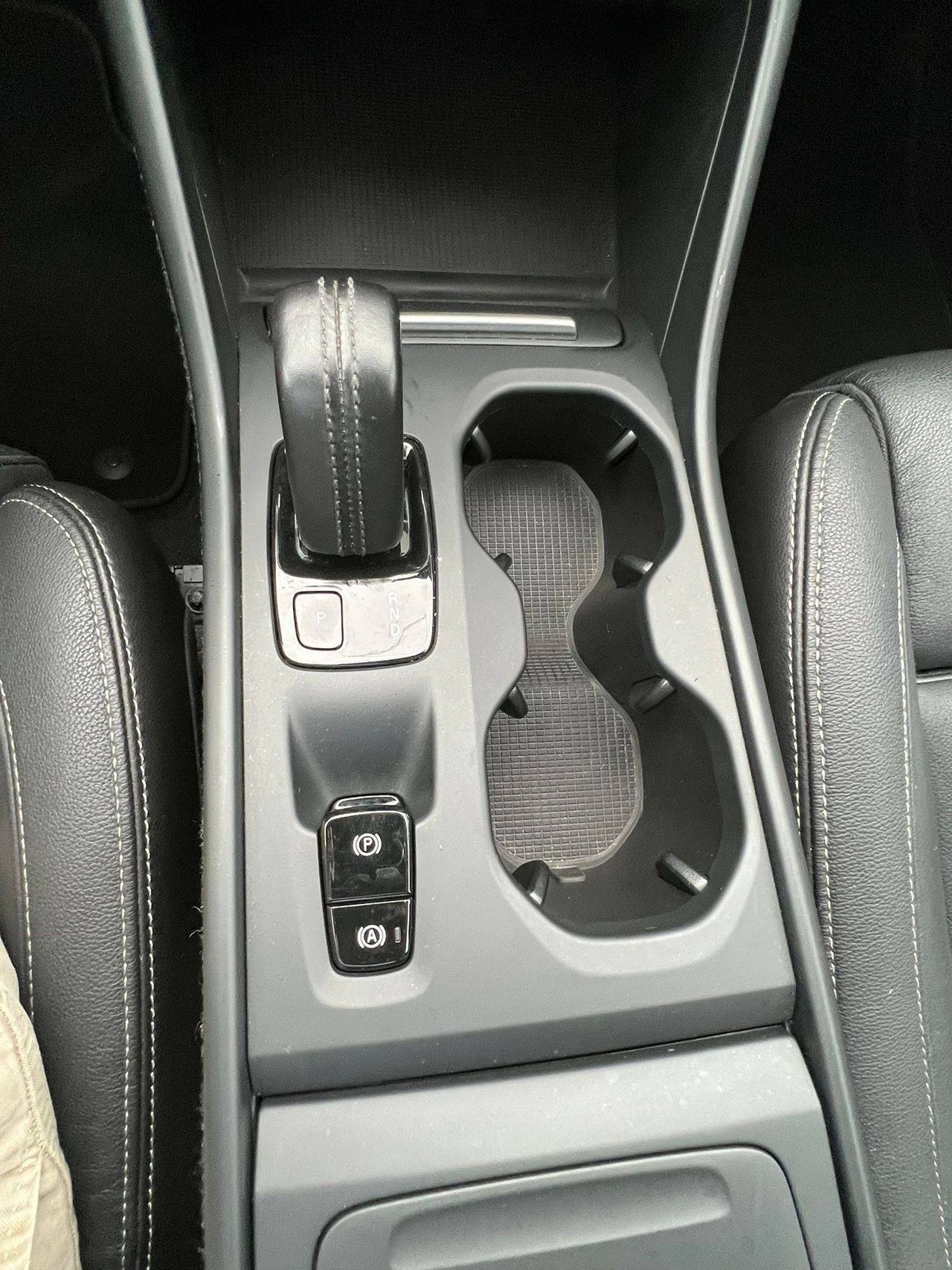 Volvo XC40 2.0 D4 AWD  Auto Momentum - foto 20