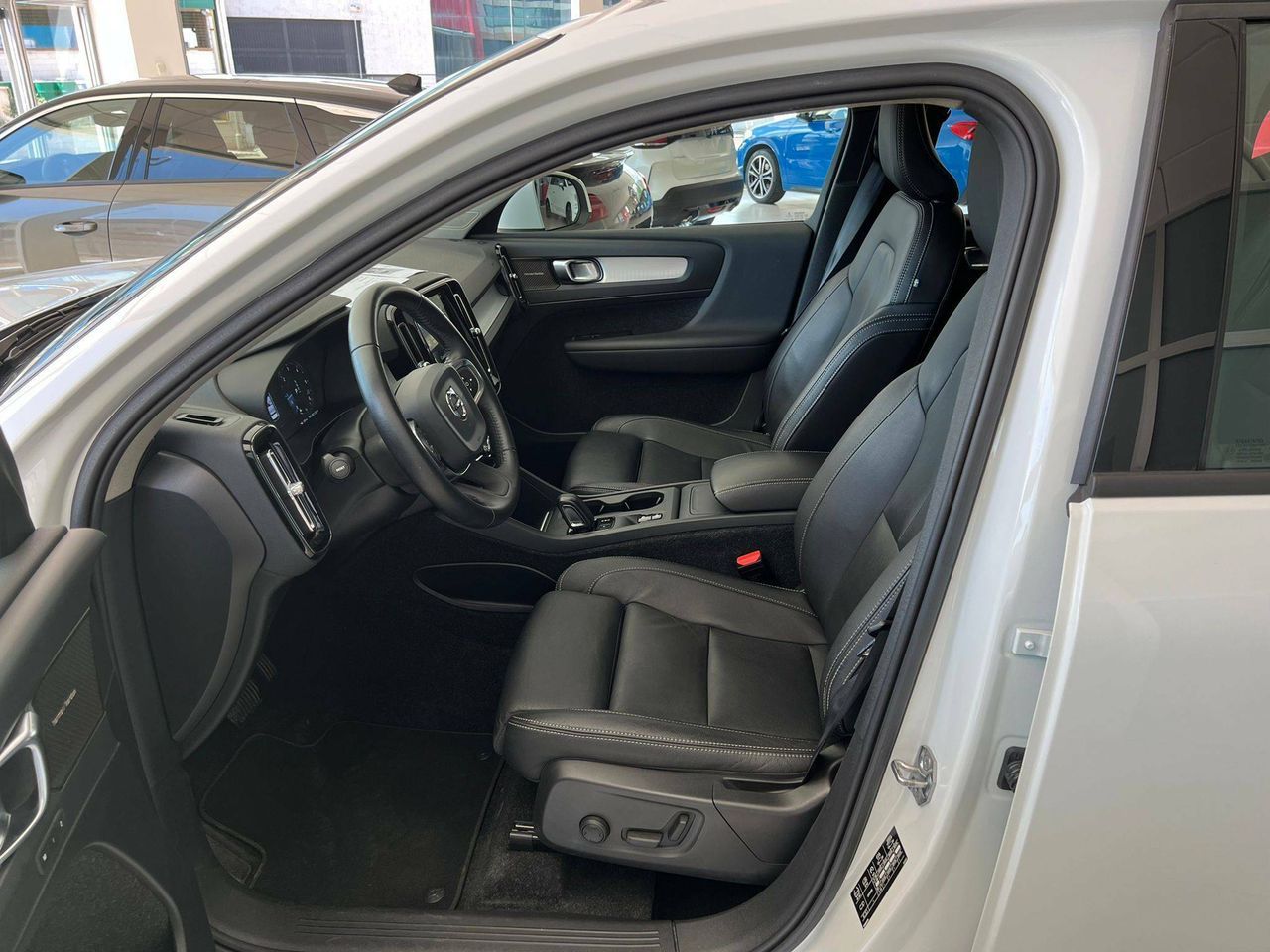 Volvo XC40 2.0 D4 AWD  Auto Momentum - foto 6