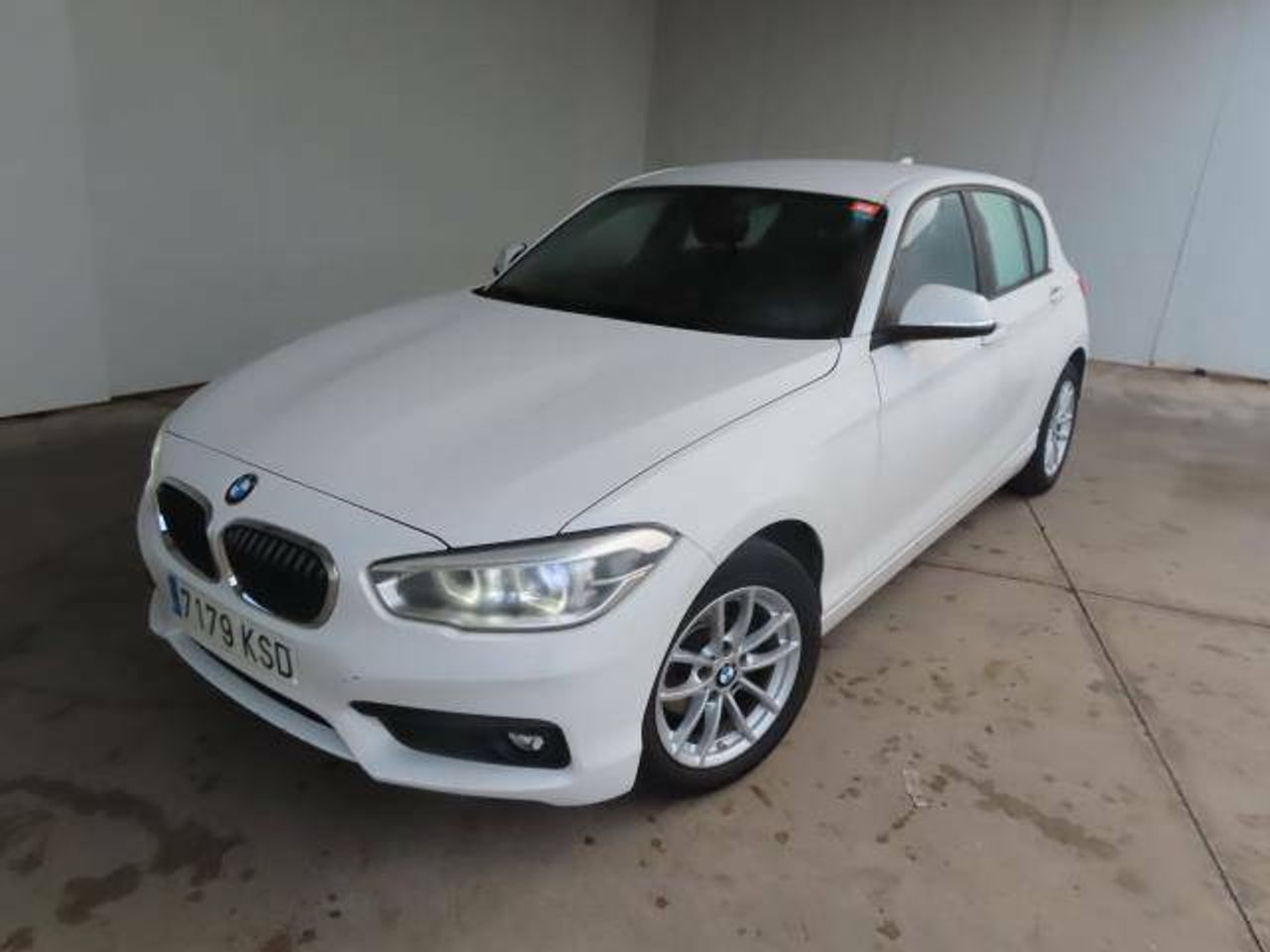 Luces de conduccion diurna tipo led  de segunda mano - bmw serie 1 2018 /