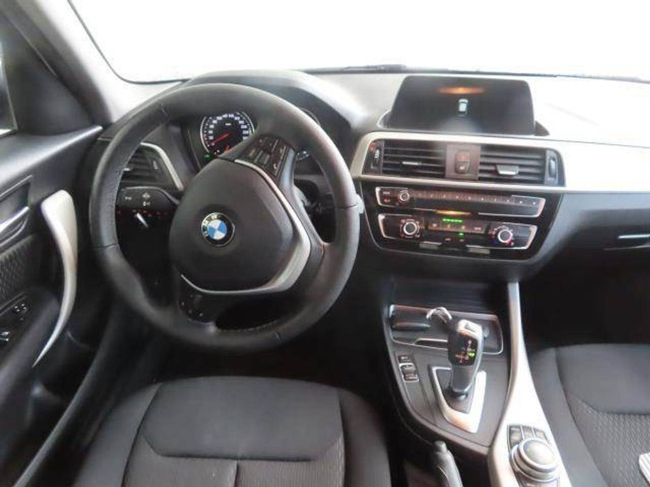 bmw serie 1 2018 / foto grande (3)