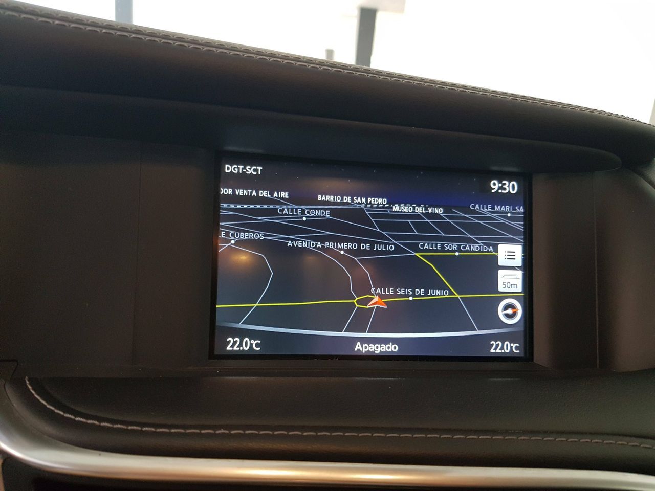 Infiniti QX30 2.2D  7DCT AWD PREMIUM - foto 14