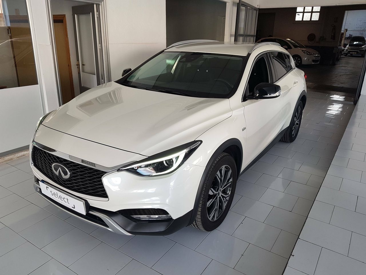Infiniti QX30 2.2D  7DCT AWD PREMIUM - foto 5