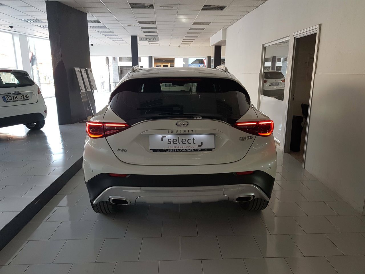 Infiniti QX30 2.2D  7DCT AWD PREMIUM - foto 24