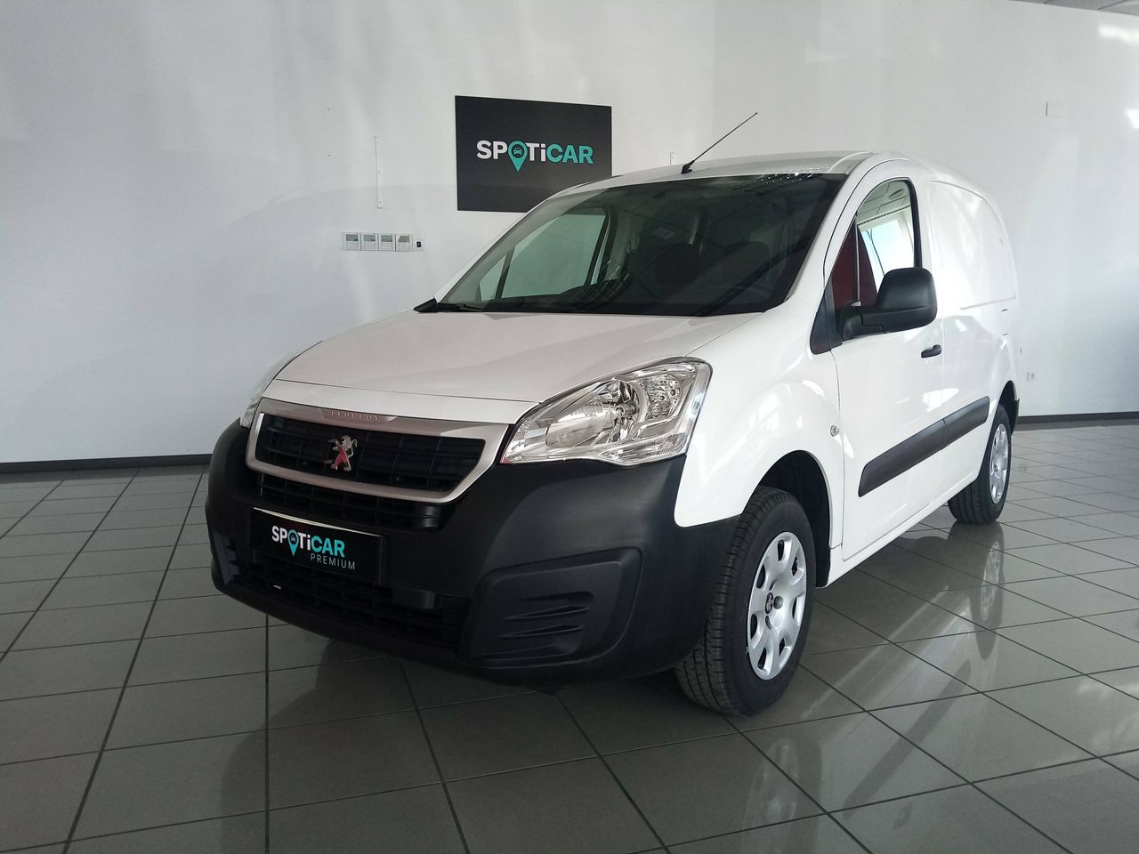 peugeot partner 2020 /