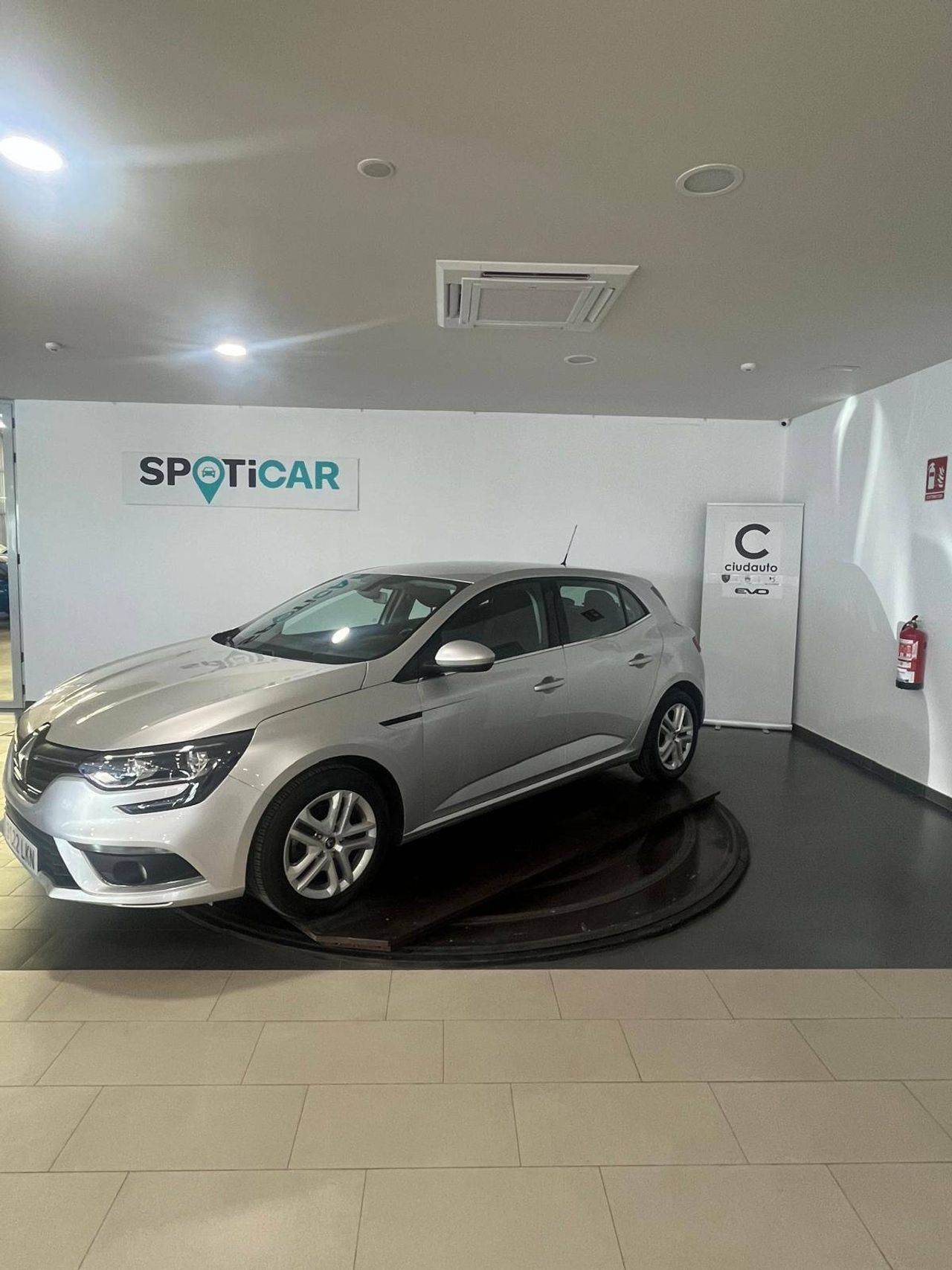 renault megane 2020 /