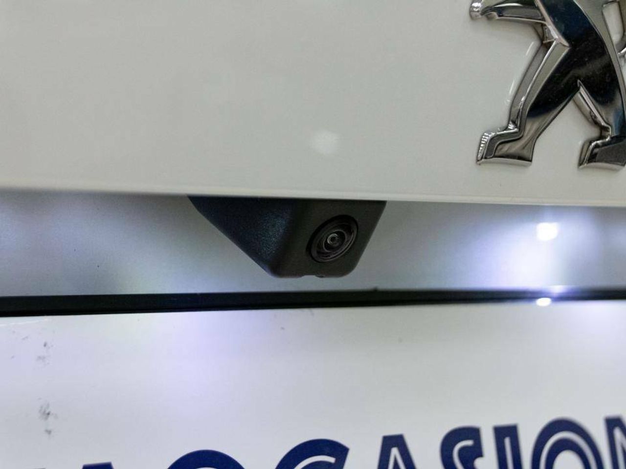 Peugeot 2008 Puretech 100 S&S 6 Vel. MAN Allure Pack - foto 11