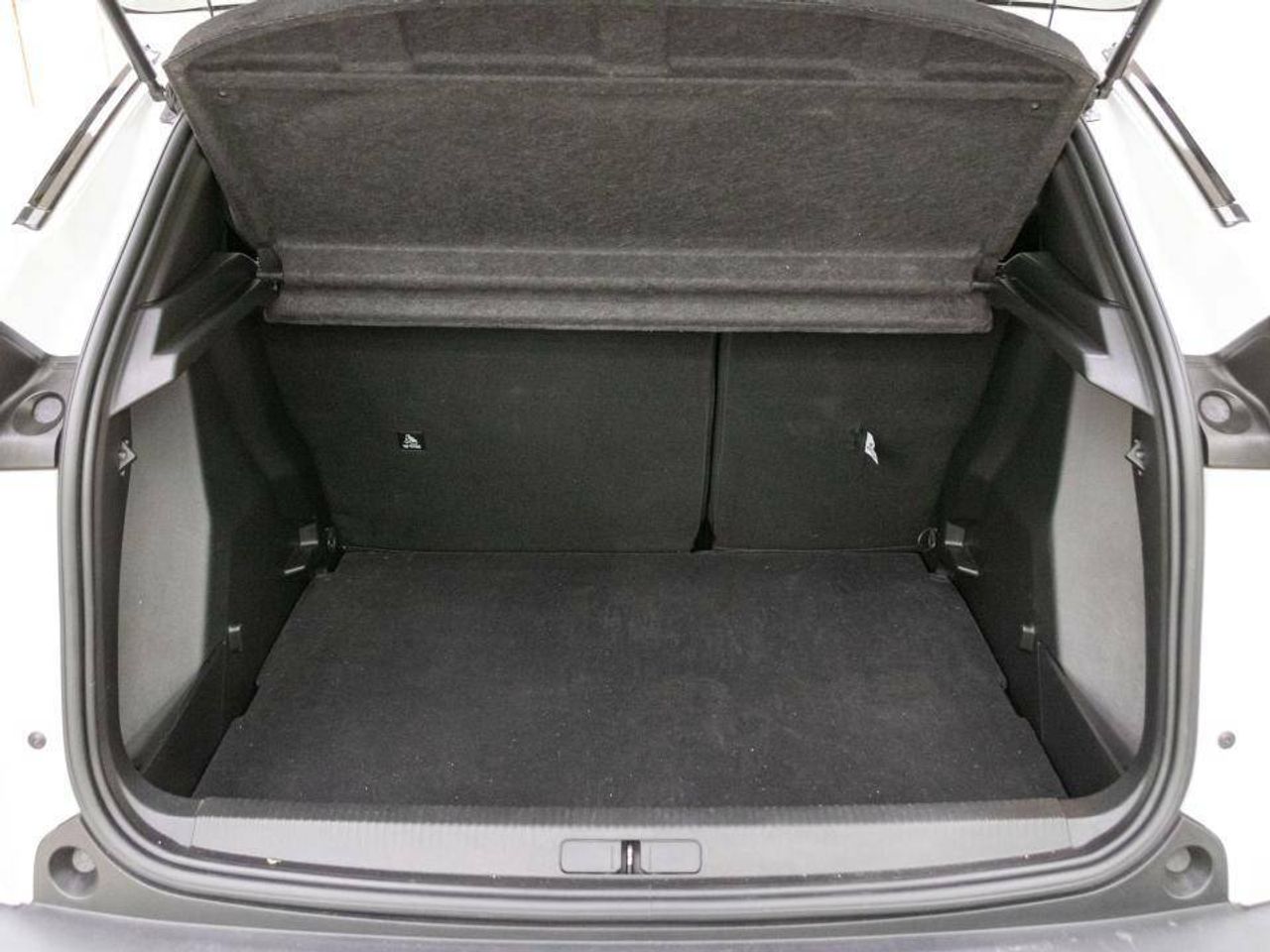 Peugeot 2008 Puretech 100 S&S 6 Vel. MAN Allure Pack - foto 12