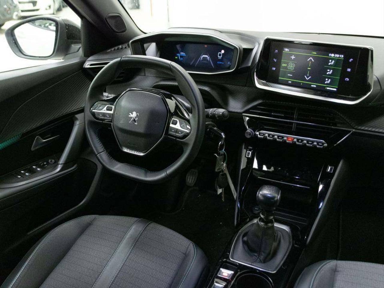 Peugeot 2008 Puretech 100 S&S 6 Vel. MAN Allure Pack - foto 19