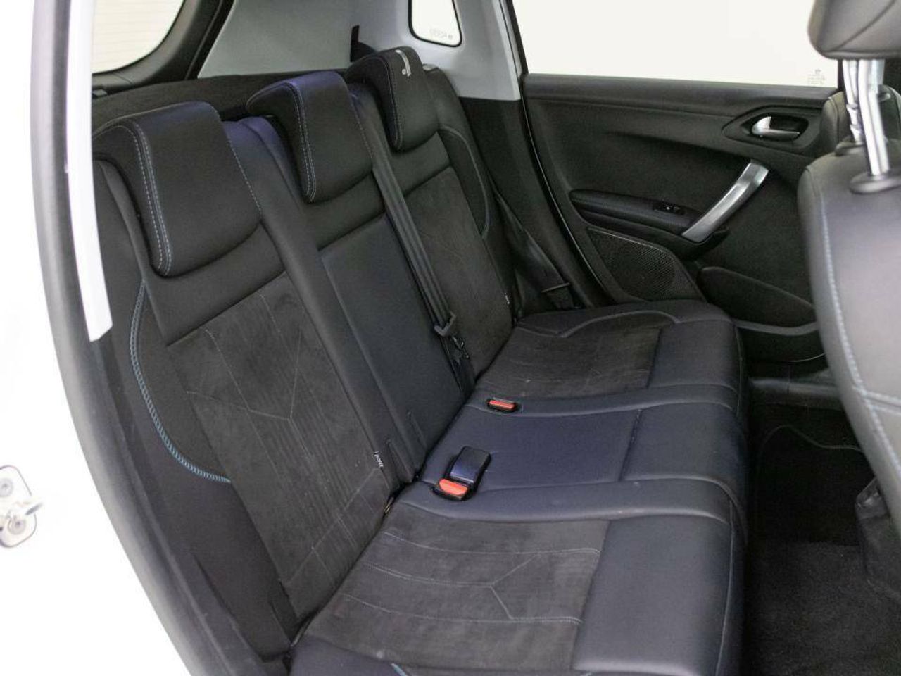 Peugeot 2008 1.2 PureTech 96KW (130CV) S&S Crossway - foto 8