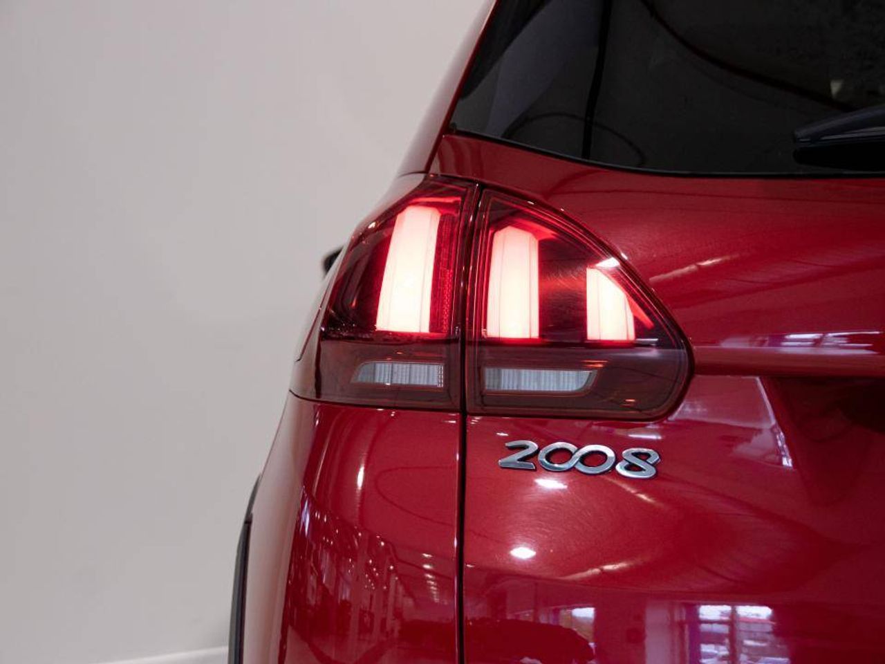 Peugeot 2008 1.6 BlueHDi 88KW (120CV) S&S Allure - foto 17