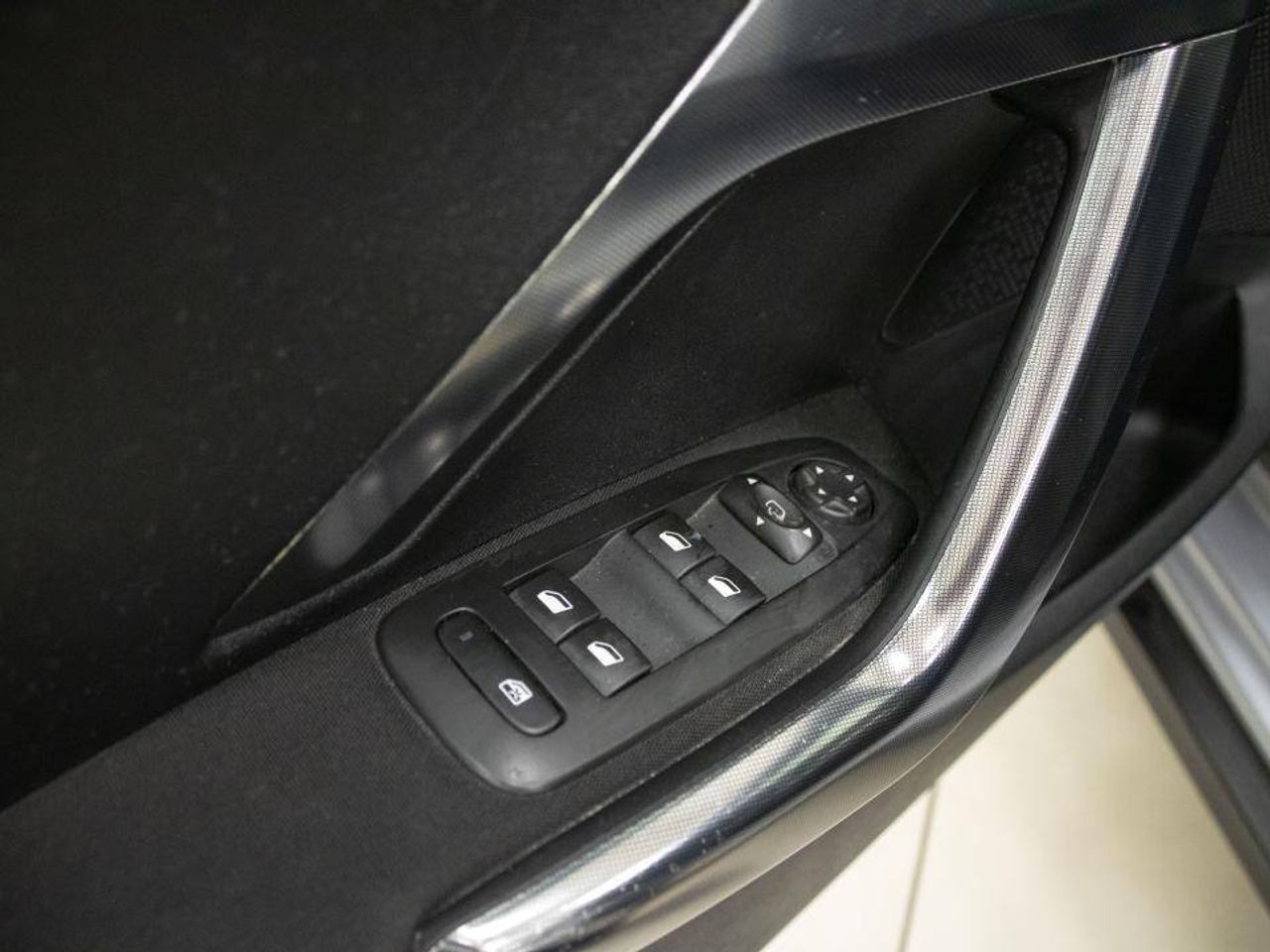 Peugeot 2008 1.6 BlueHDi 88KW (120CV) S&S Allure - foto 19