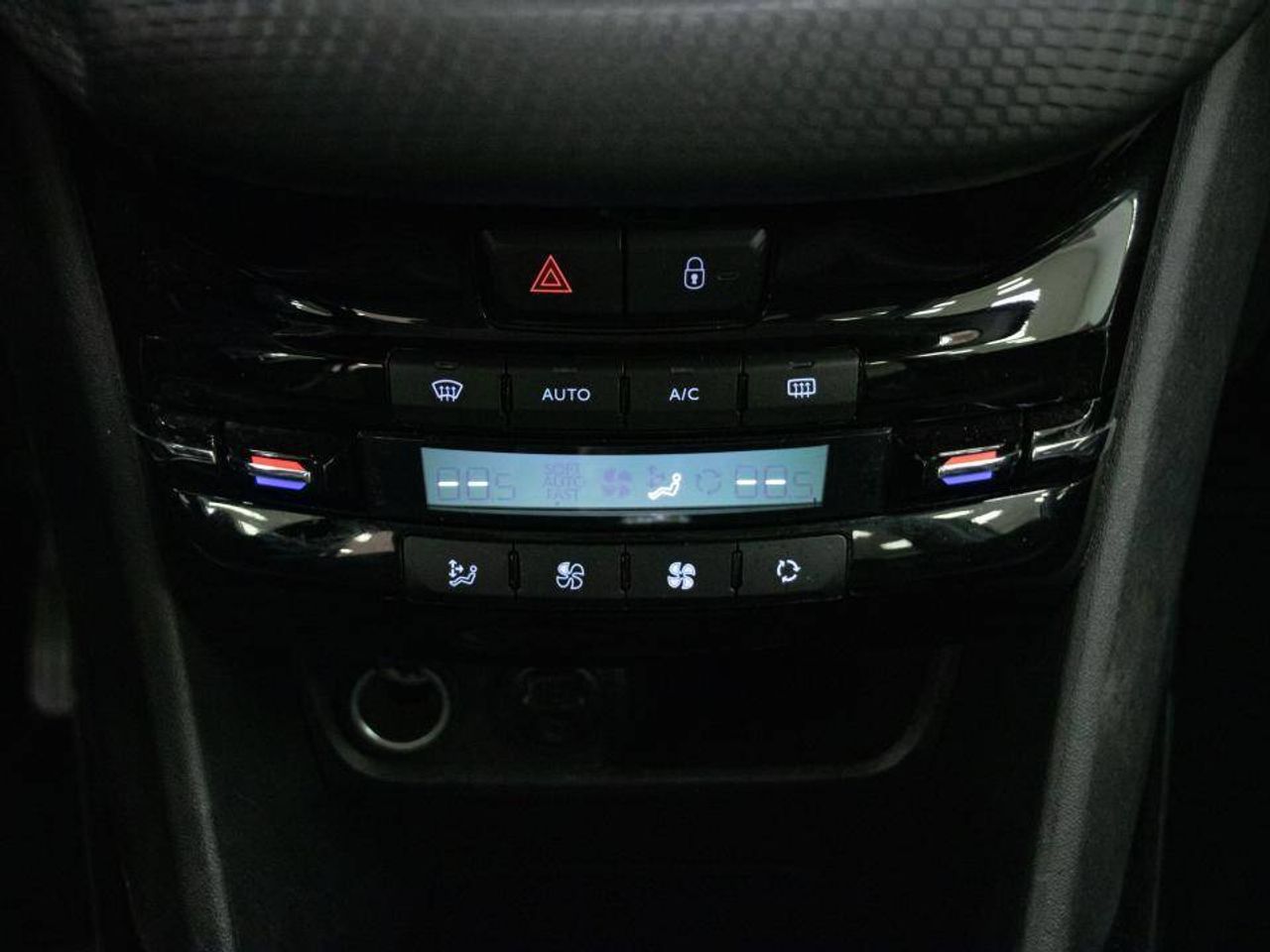 Peugeot 2008 1.6 BlueHDi 88KW (120CV) S&S Allure - foto 13