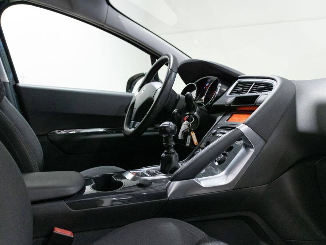 Peugeot 3008 1.6 HDI 115 FAP Style - foto 7