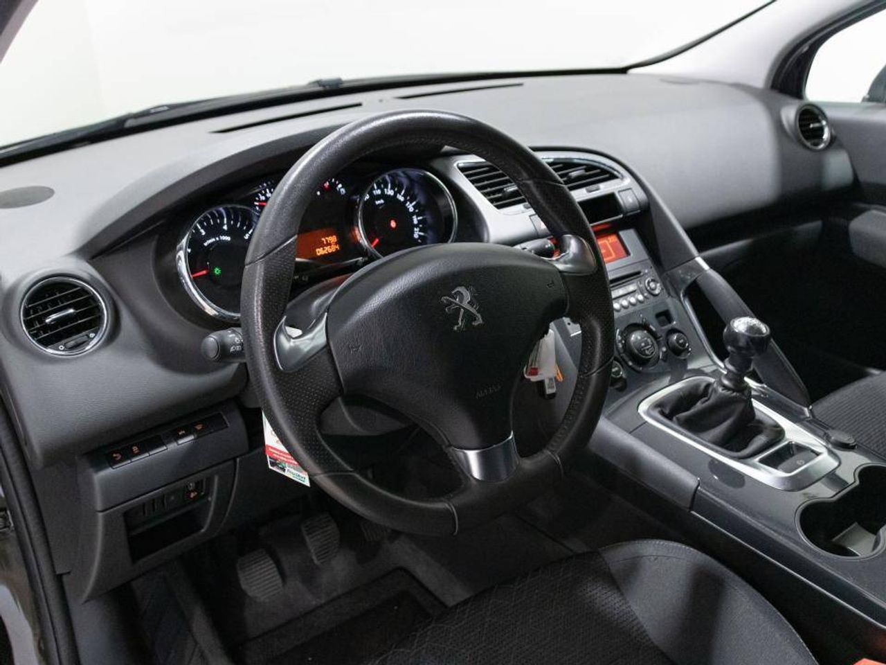 Peugeot 3008 1.6 HDI 115 FAP Style - foto 21