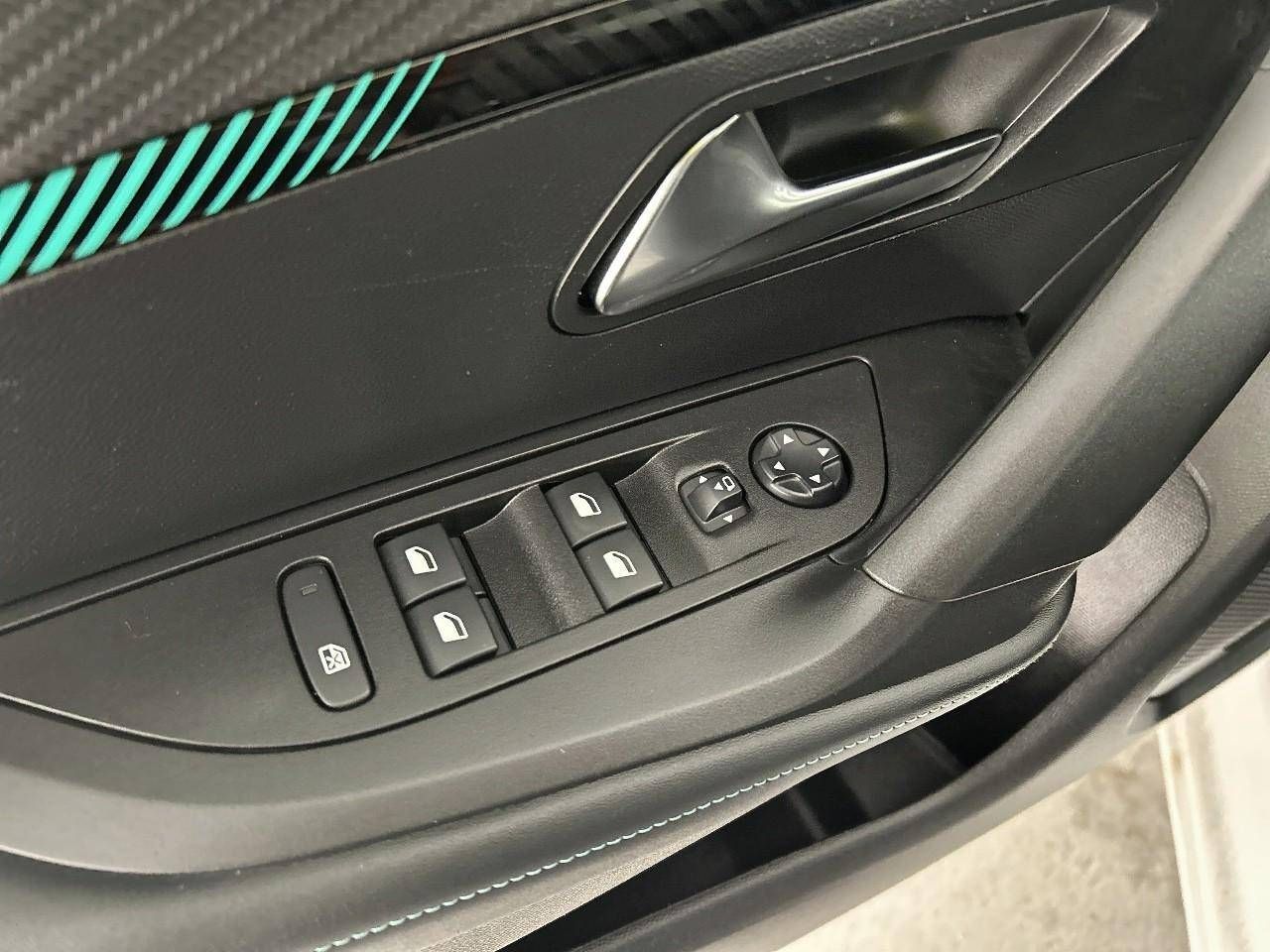 Peugeot 2008 BlueHDI 81kW (110CV) Allure Pack - foto 14