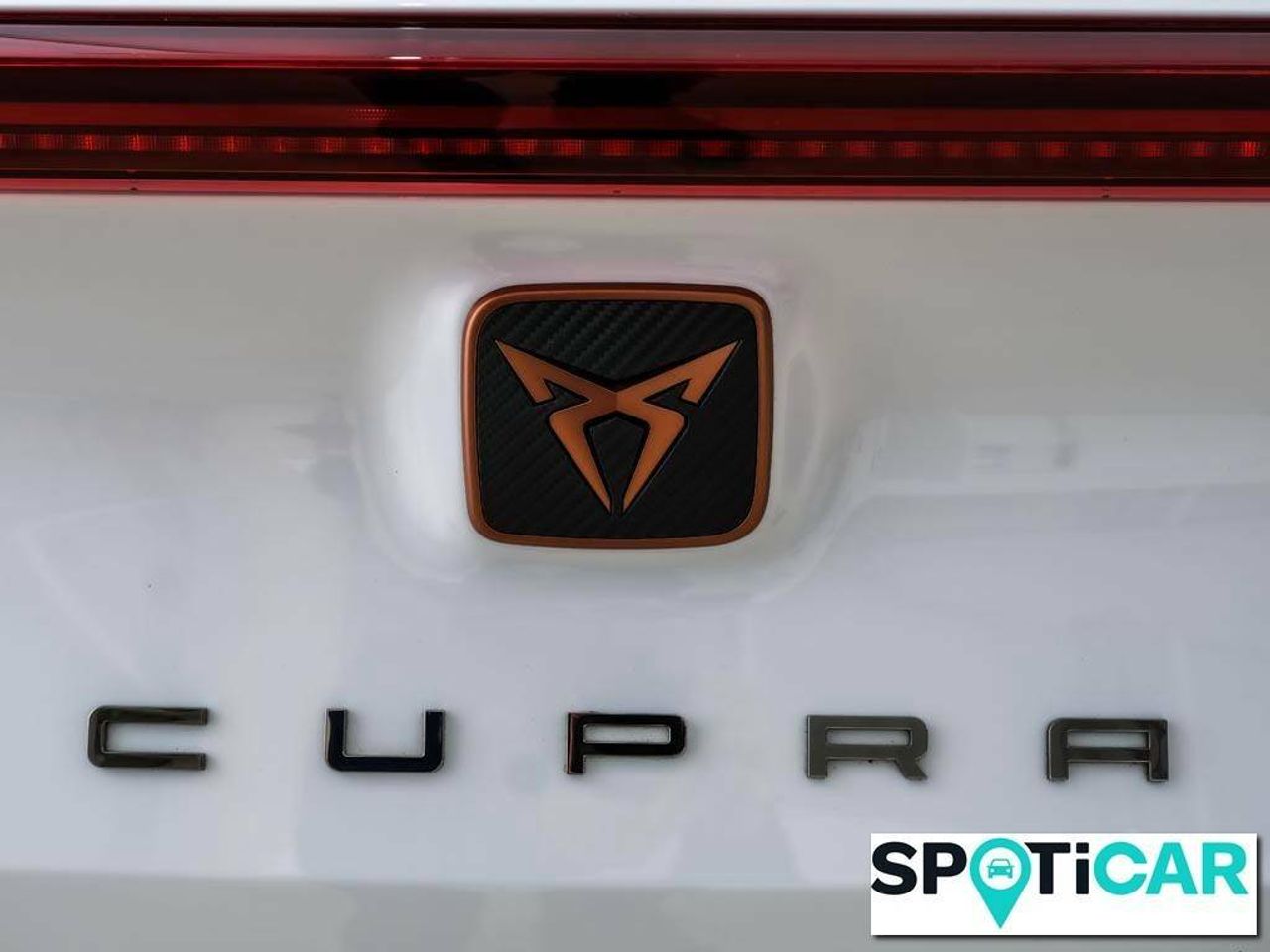 Cupra Formentor 2.0 TSI 228kW (310 CV)  4Drive DSG VZ - foto 11