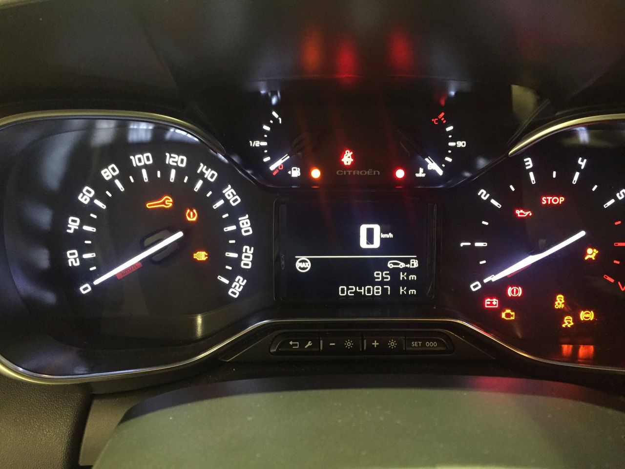 Citroën C3 Aircross BlueHDi 73kW (100CV) S&S Shine - foto 15