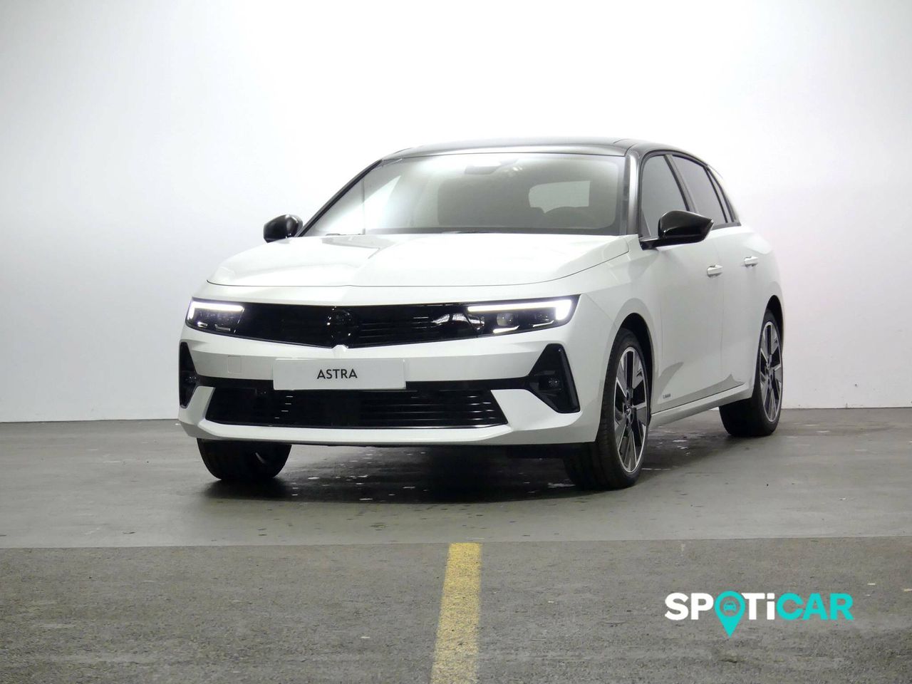Opel astra 2024 cambio automatico  de segunda mano - opel astra 2023 /