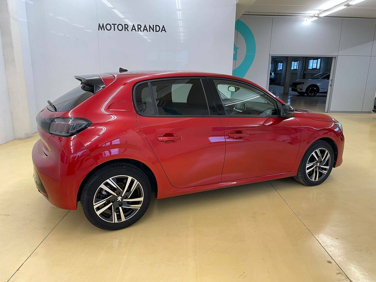 peugeot 208 2023 / foto grande (2)