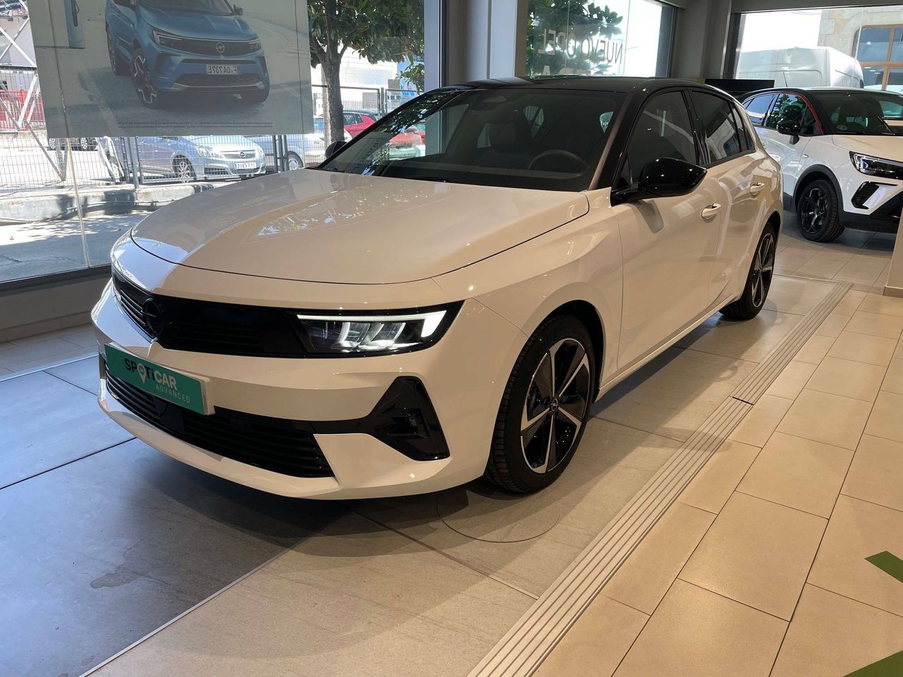 Foto opel astra 2024 /