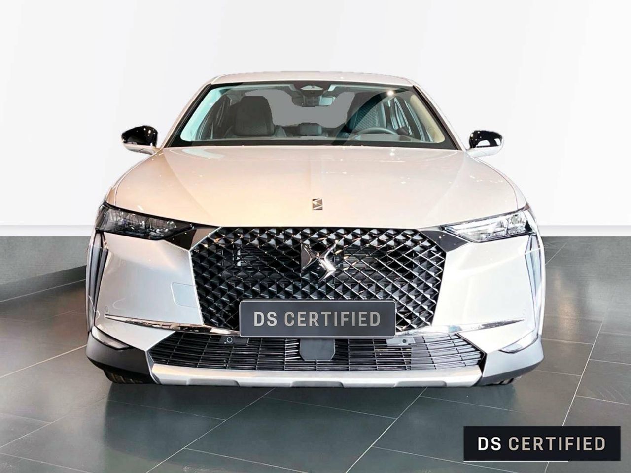 ds automobiles ds 4 2023 / foto grande (2)