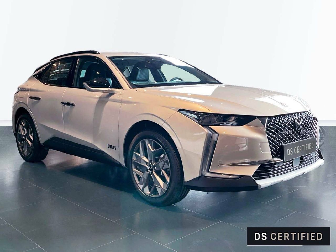 ds automobiles ds 4 2023 / foto grande (3)