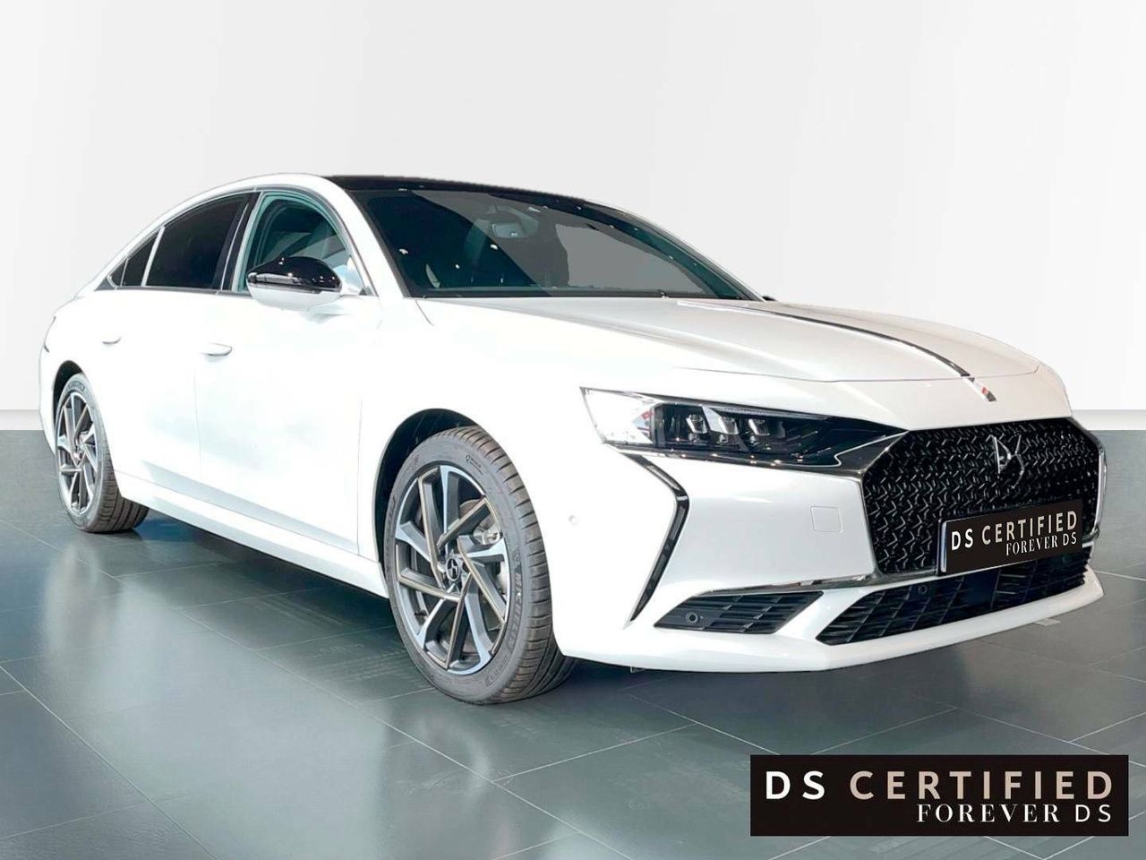 ds automobiles ds 9 2023 / foto grande (3)