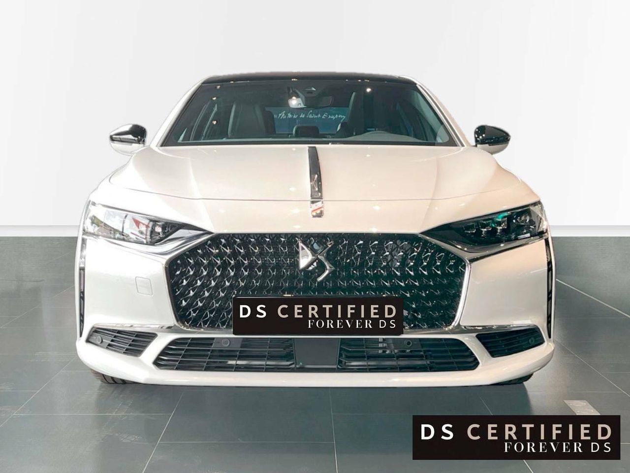 ds automobiles ds 9 2023 / foto grande (2)